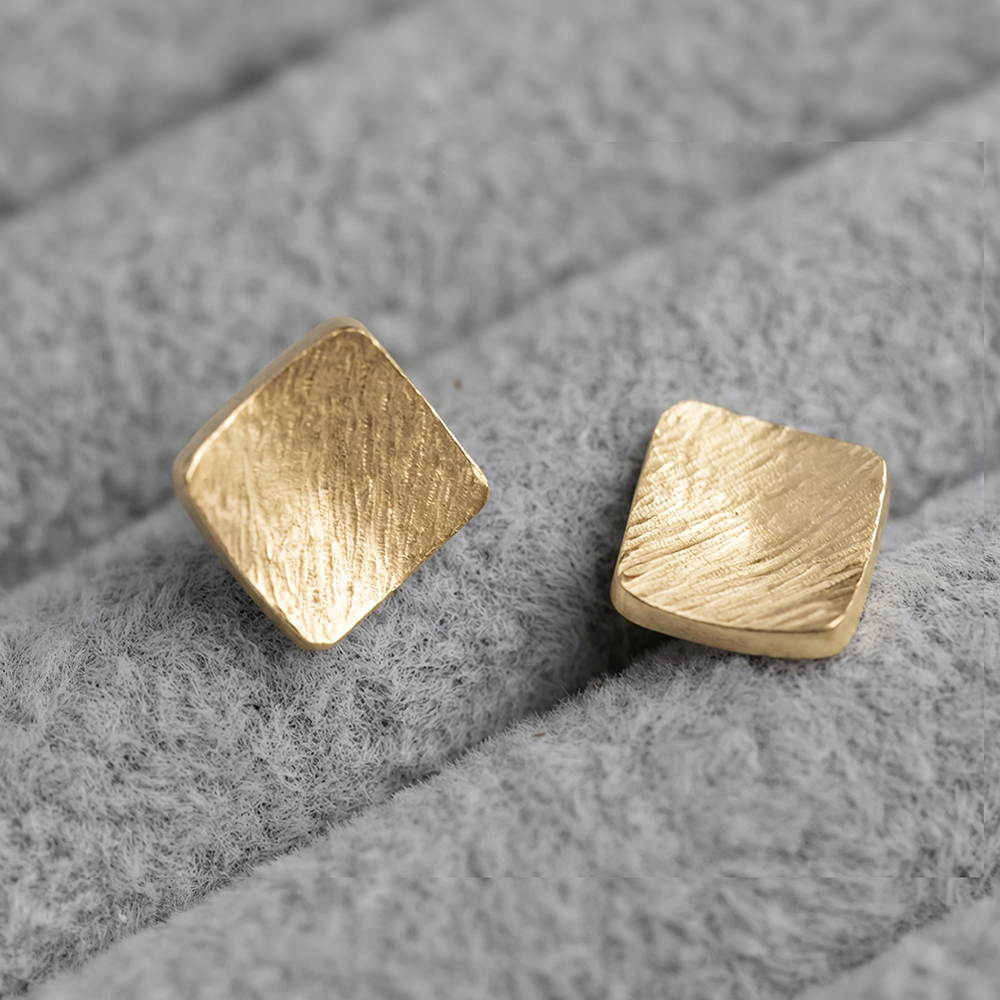 Cercei Amber studs aur