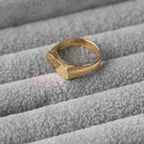 Heirloom Slim Signet Aur